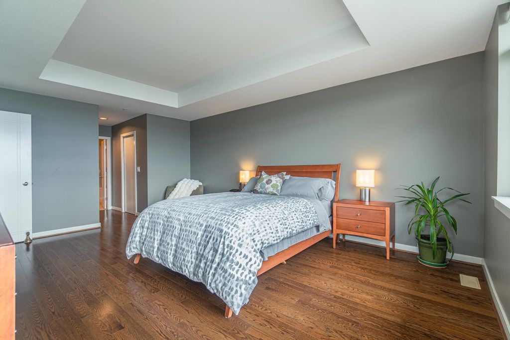 listing image 1109857069263517603