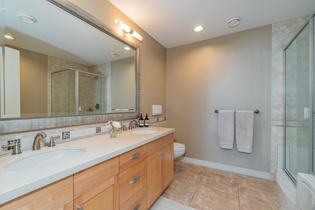 listing image 1106029540091756422