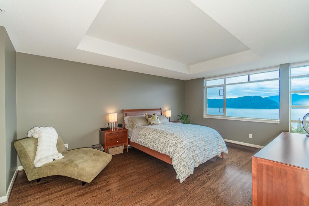 listing image 1103254302376813816