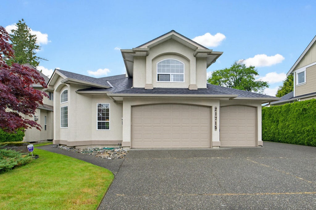 Photo of 21715 44a Avenue, Langley, BC V3A 9C4 (MLS # R3131538)