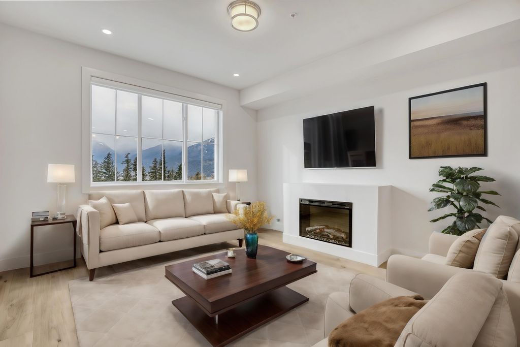 listing image 1104957594411714214