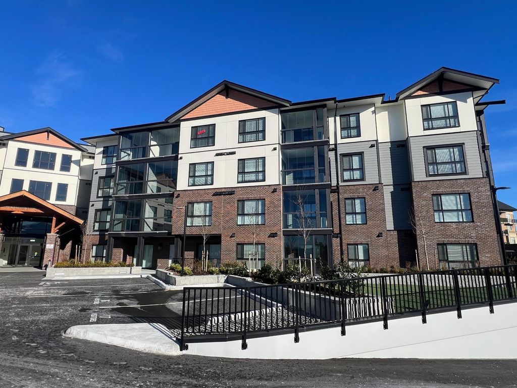 Photo of 8497 Young Road #114, Chilliwack, BC V2P 4P2 (MLS # R3089211)