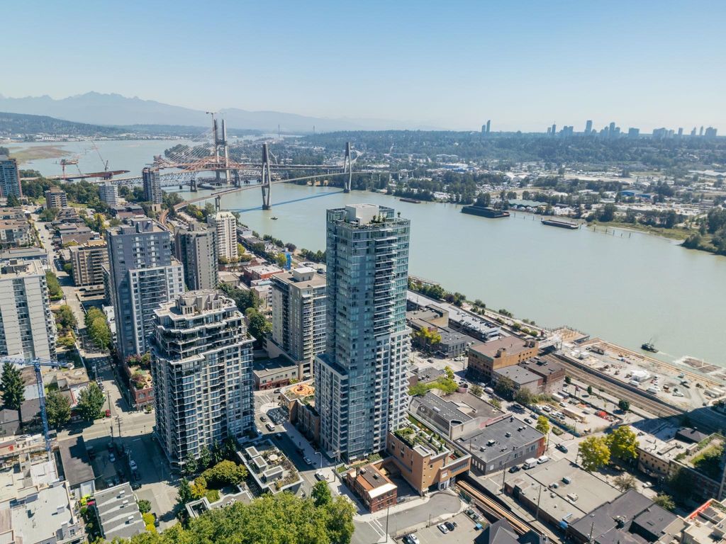 listing image 1100858699685851086