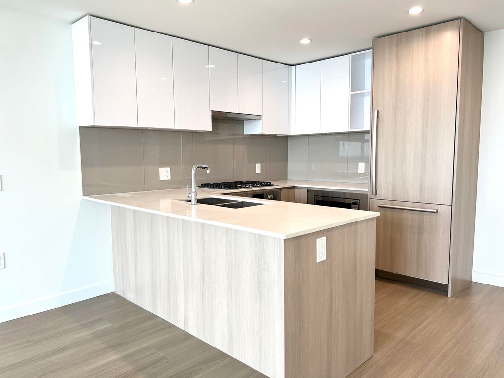 listing image 1109713558850040482