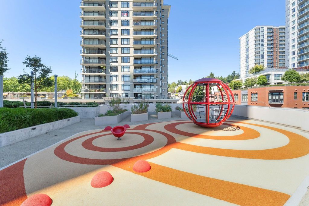 listing image 1104176847613144172