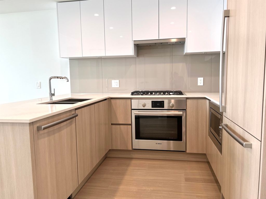 listing image 1103546839773224980