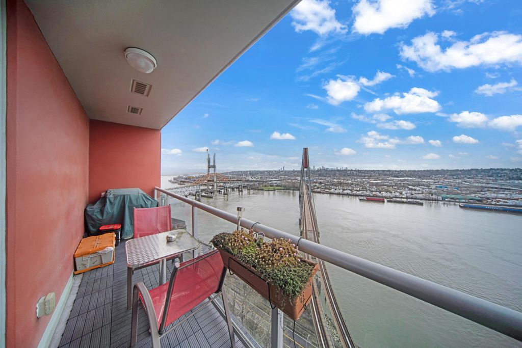 listing image 1108035645508475937