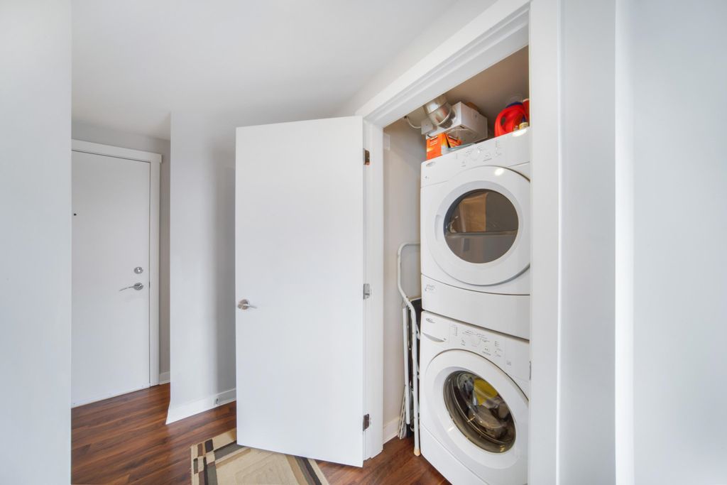 listing image 1103157292731066910