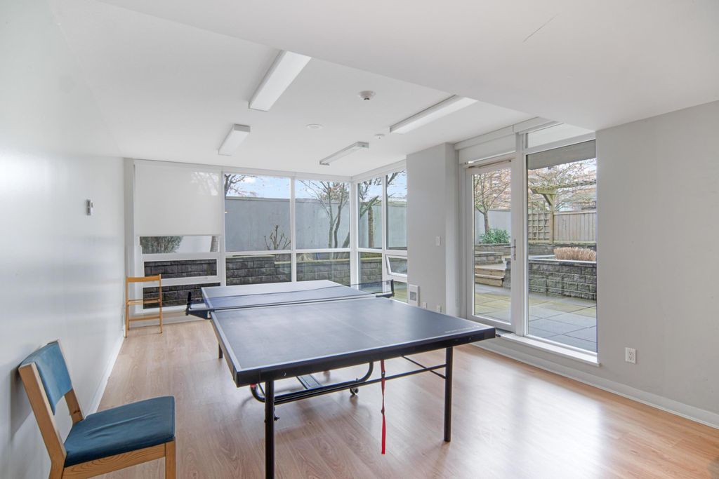 listing image 1108248987469697075