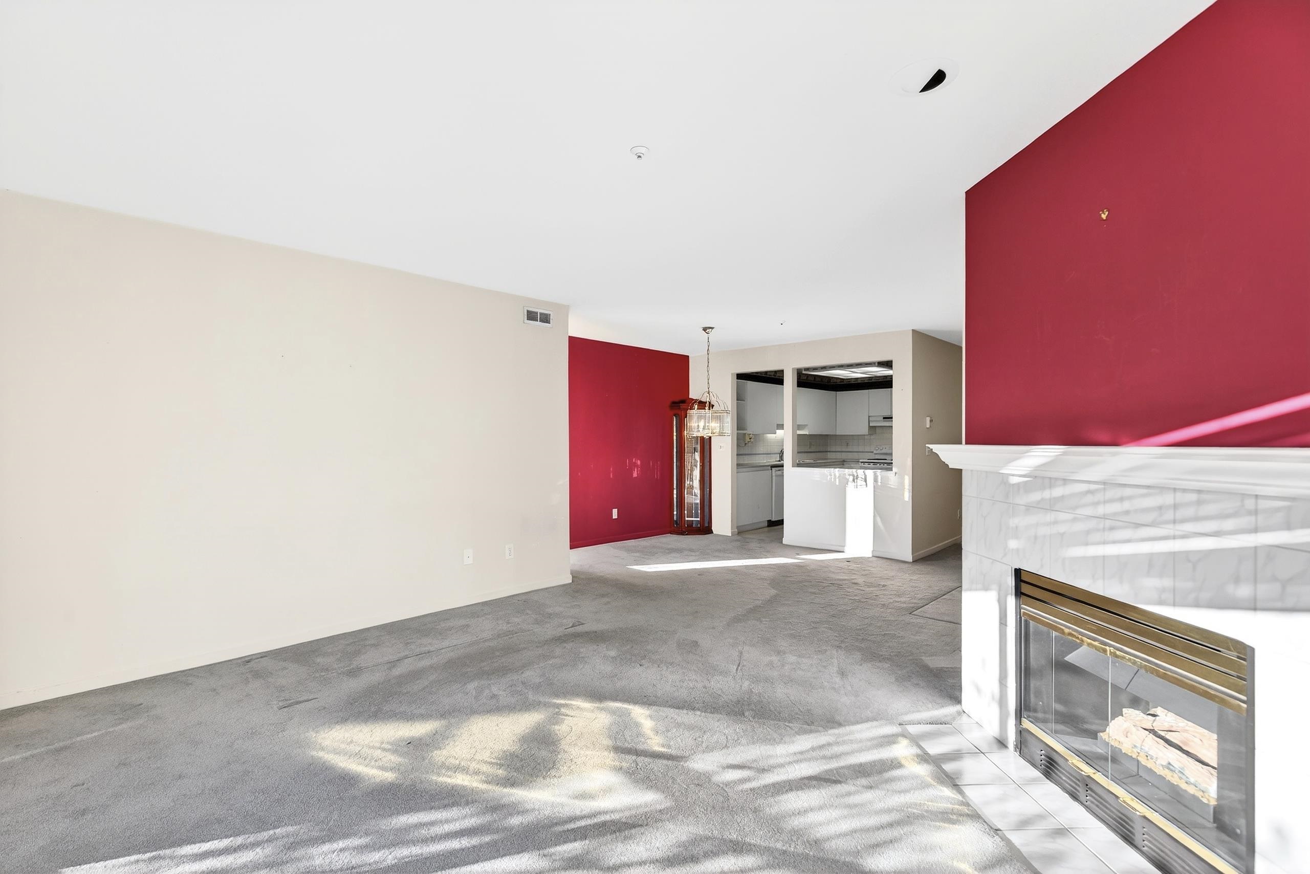 19122 122 Avenue 212