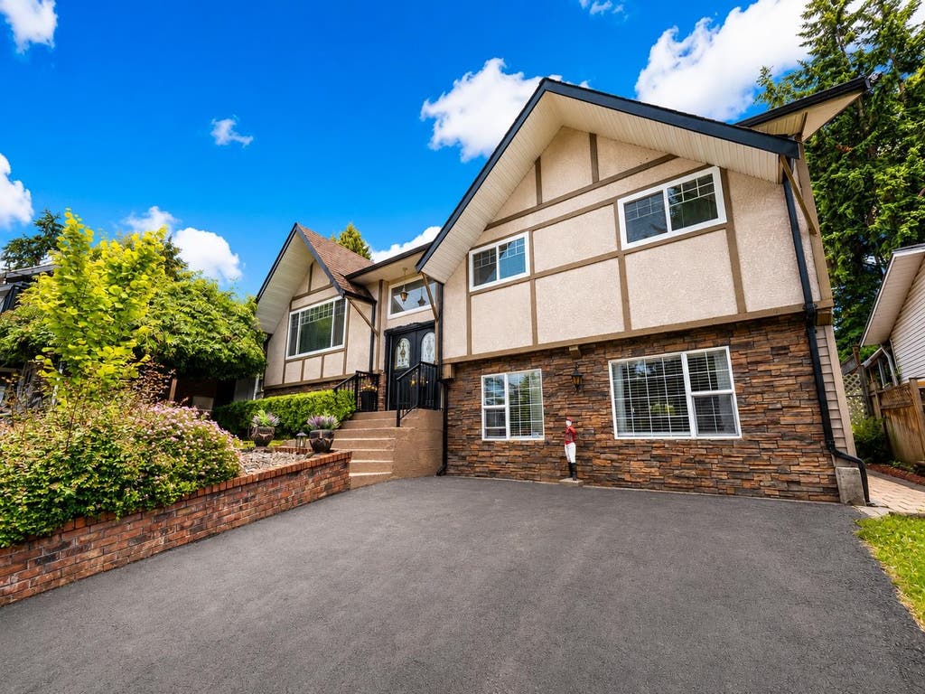 Photo of 13450 112a Avenue, Surrey, BC V3R 2G5 (MLS # R3132208)