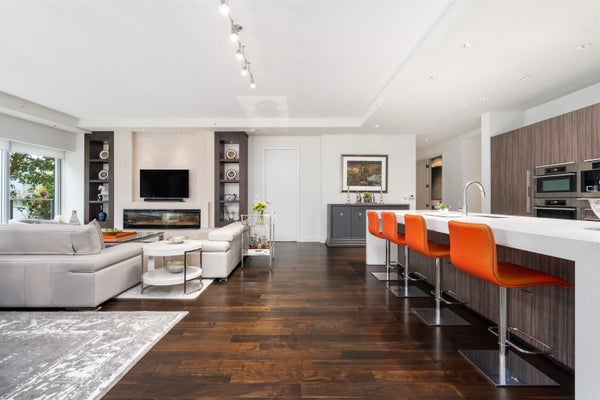 202 - 181 Athletes Way, Vancouver, BC 5