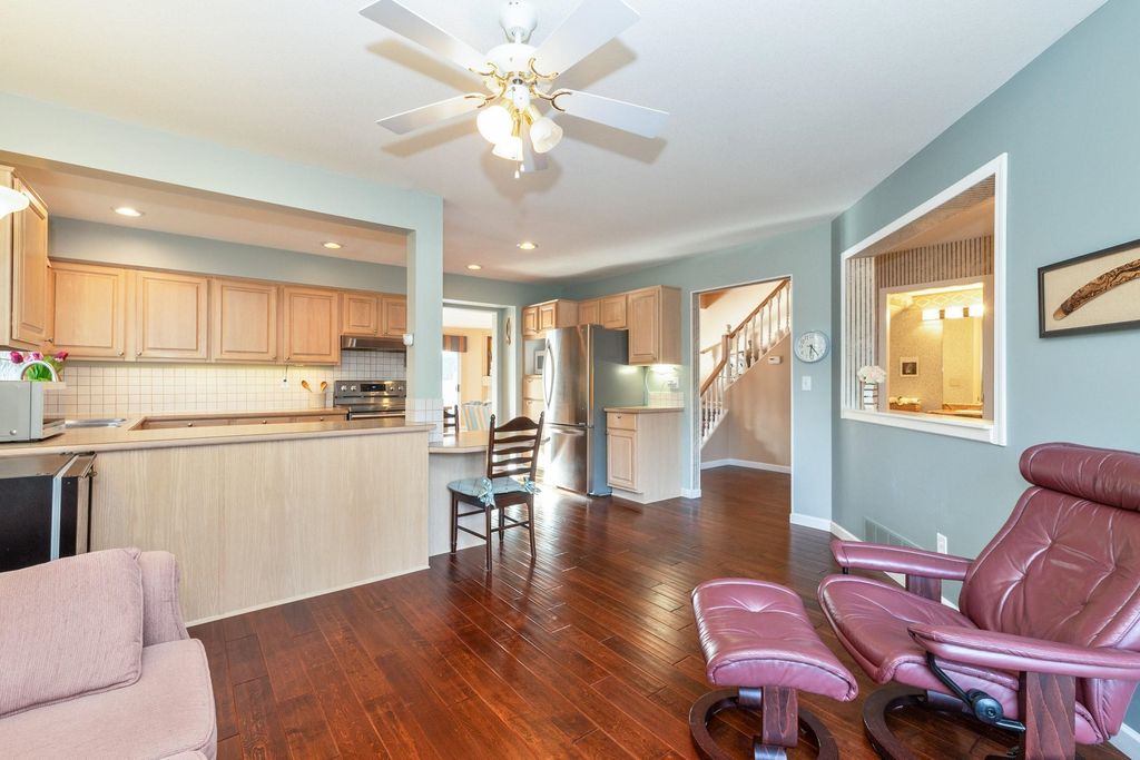 listing image 1102129473062143655