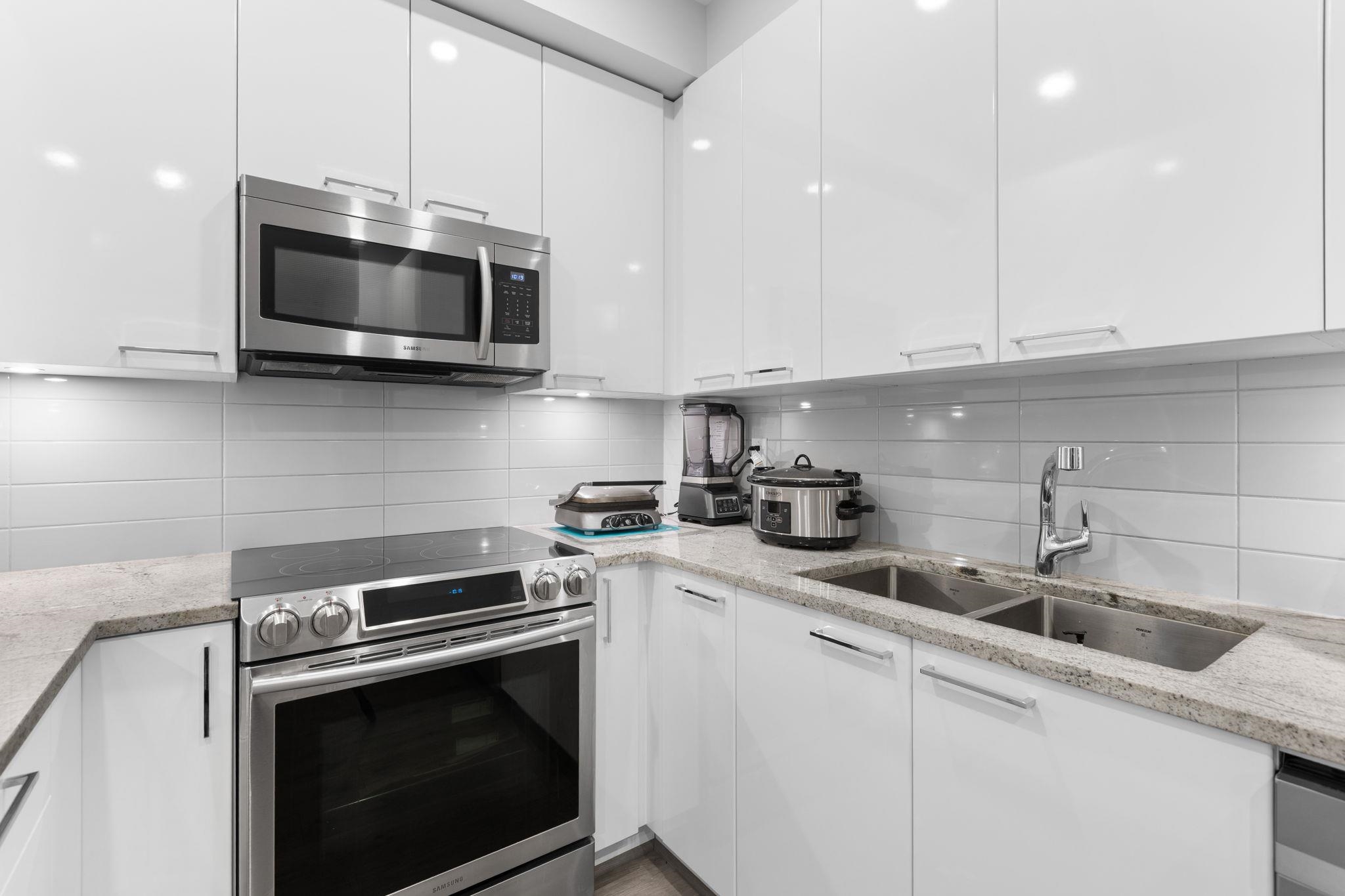 22315 122 Avenue 306