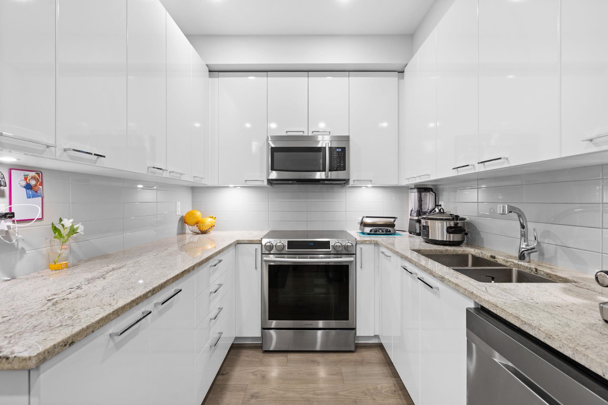 22315 122 Avenue 306