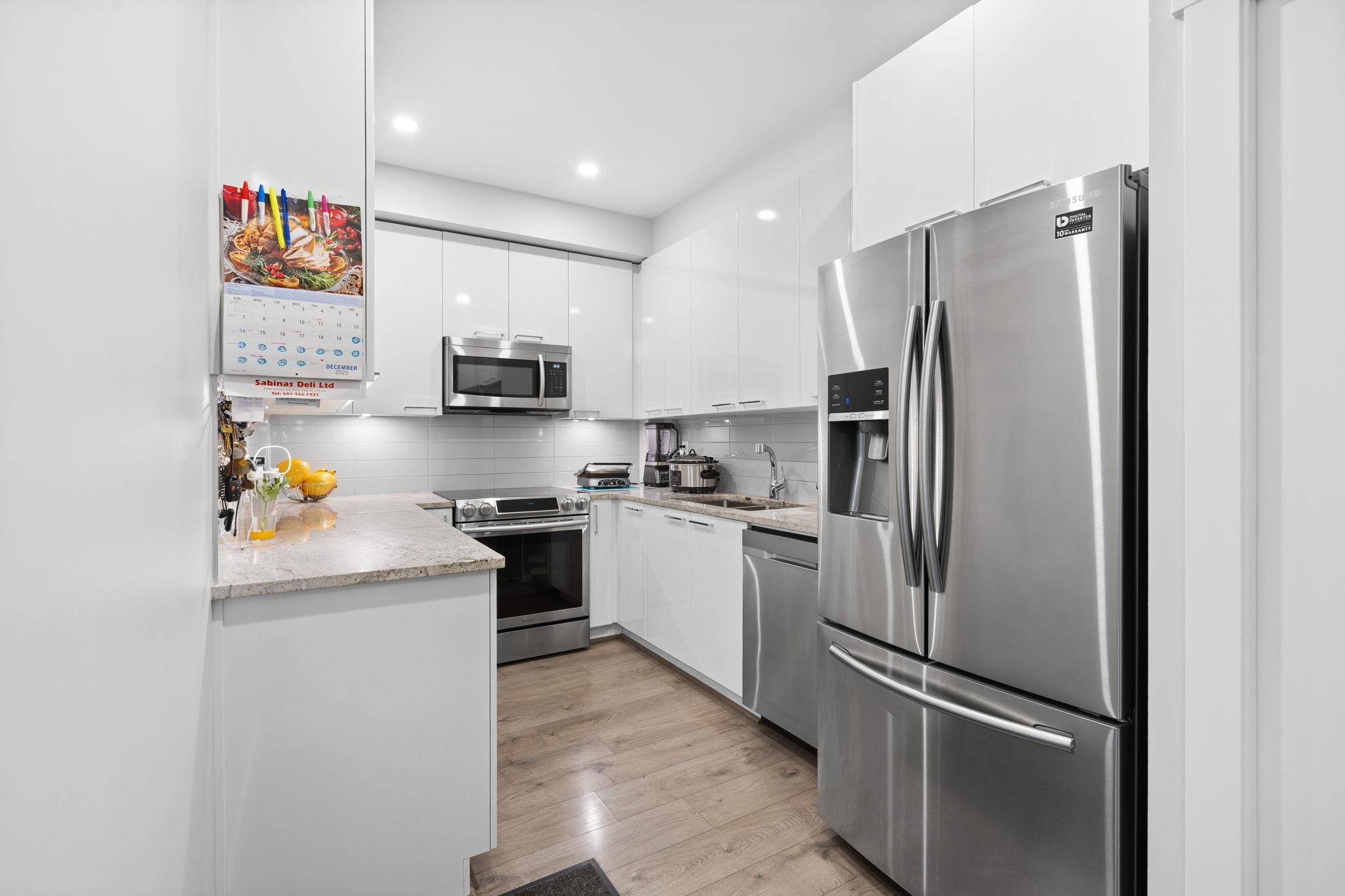 22315 122 Avenue 306