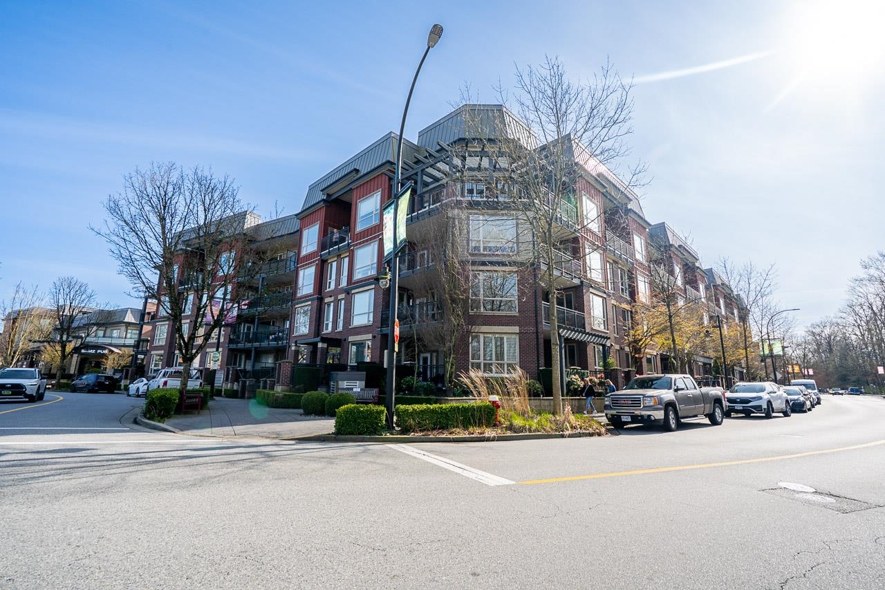 2628 Maple Street 215
