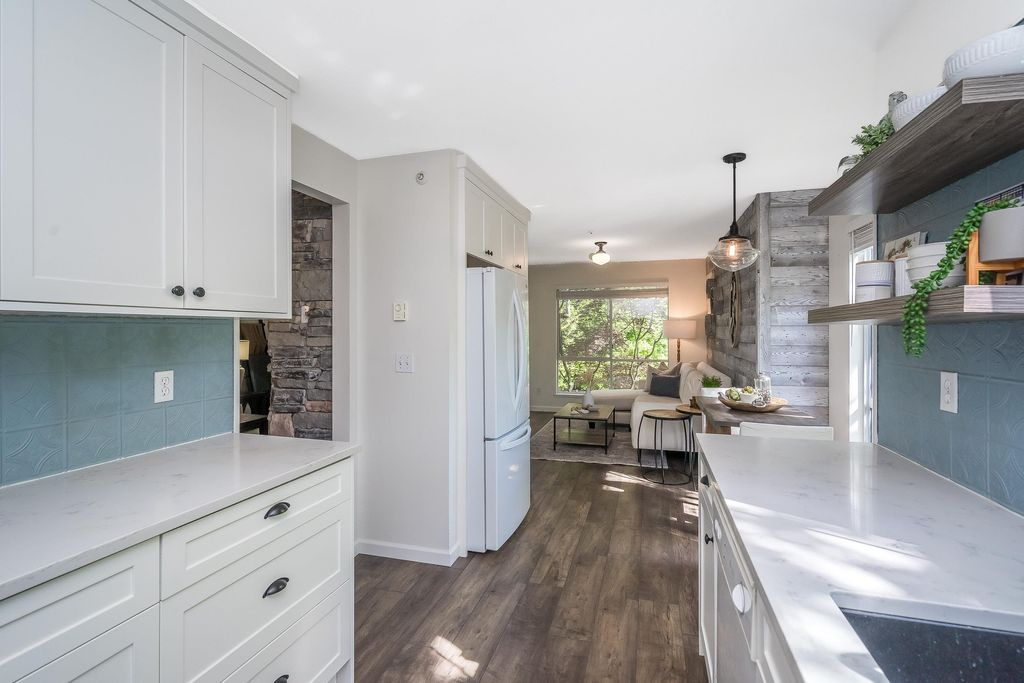 listing image 1100121356830601245