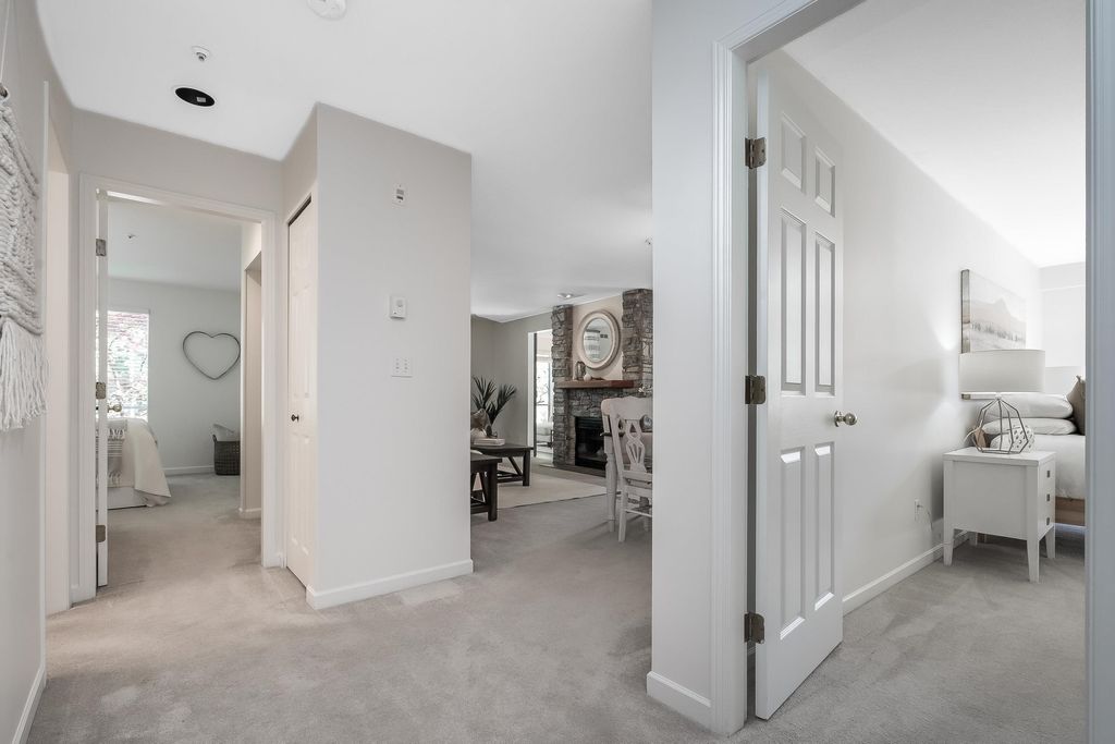 listing image 1104858291309673424