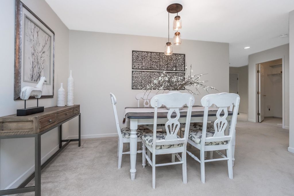 listing image 1103180603970782726