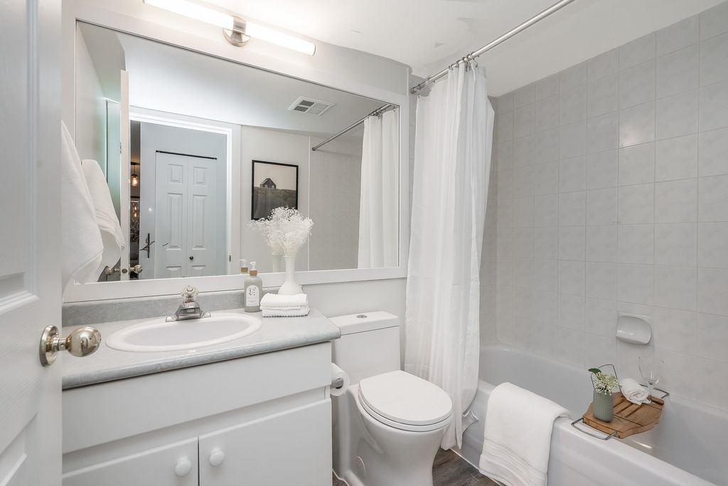 listing image 1106649573990762979