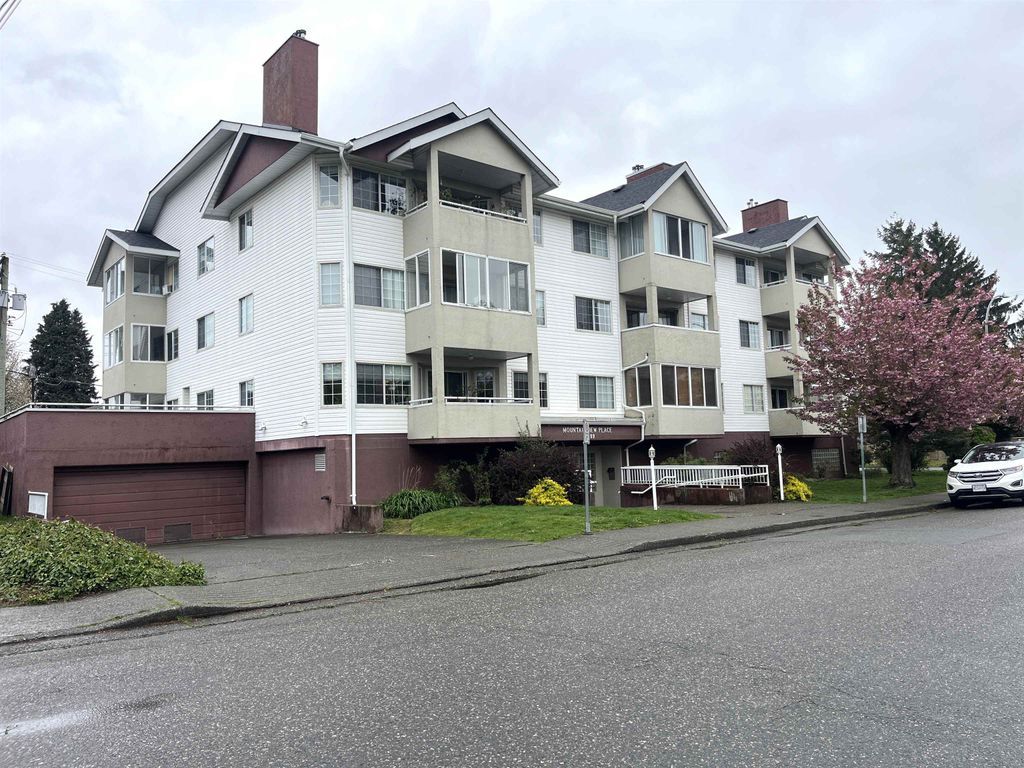 Photo of 46199 Margaret Avenue #305, Chilliwack, BC V2P 2G6 (MLS # R3112117)