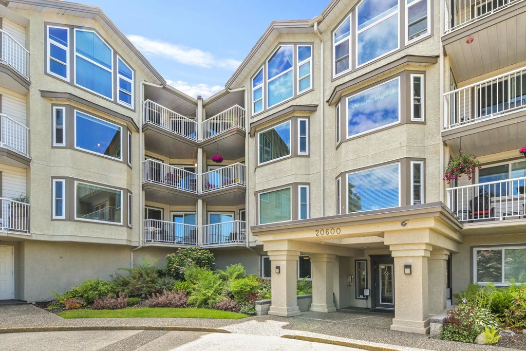 Photo of 20600 53a Avenue #205, Langley, BC V3A 8C2 (MLS # R3160293)