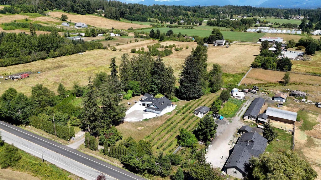 Photo of 21263 Crush Crescent, Langley, BC V2Y 2R4 (MLS # R3160260)