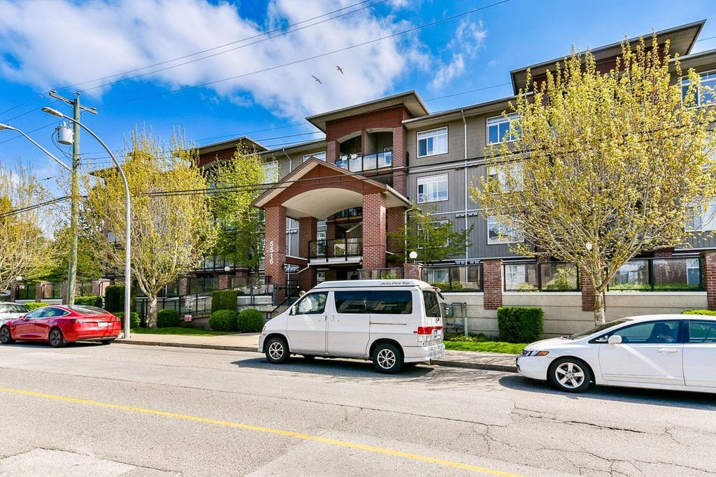 Photo of 5516 198 Street #219, Langley, BC V3A 0A6 (MLS # R3143543)