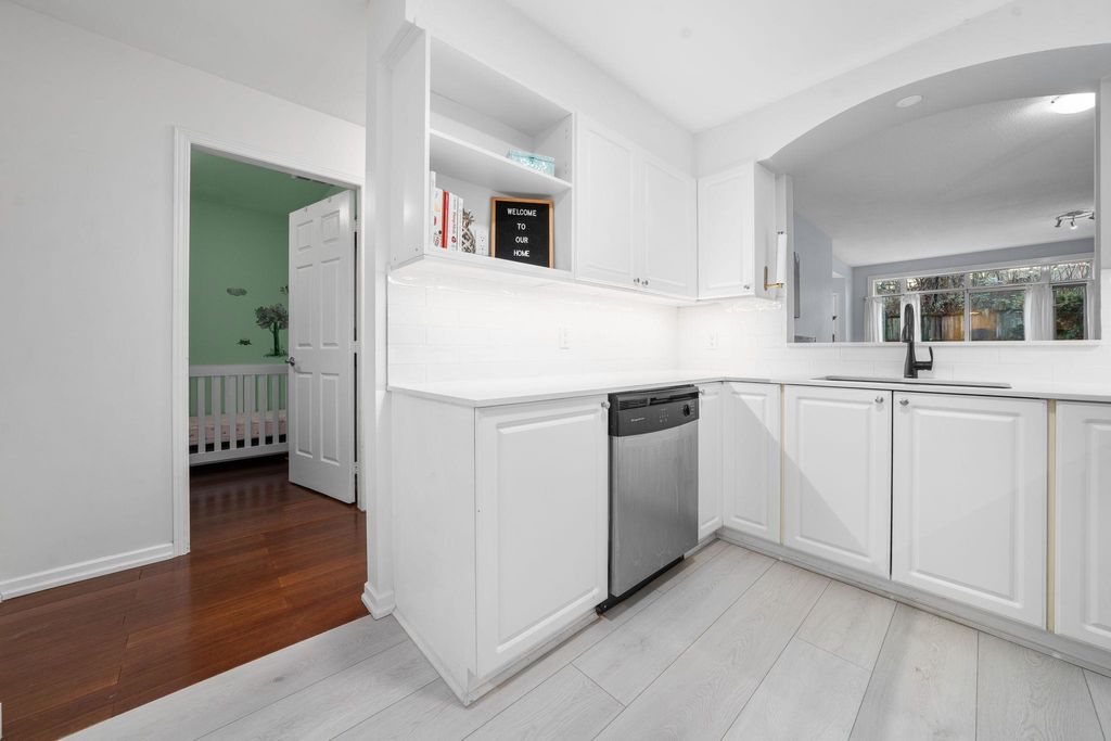 listing image 1103679864056863322