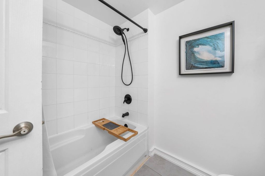 listing image 1102069225548713529