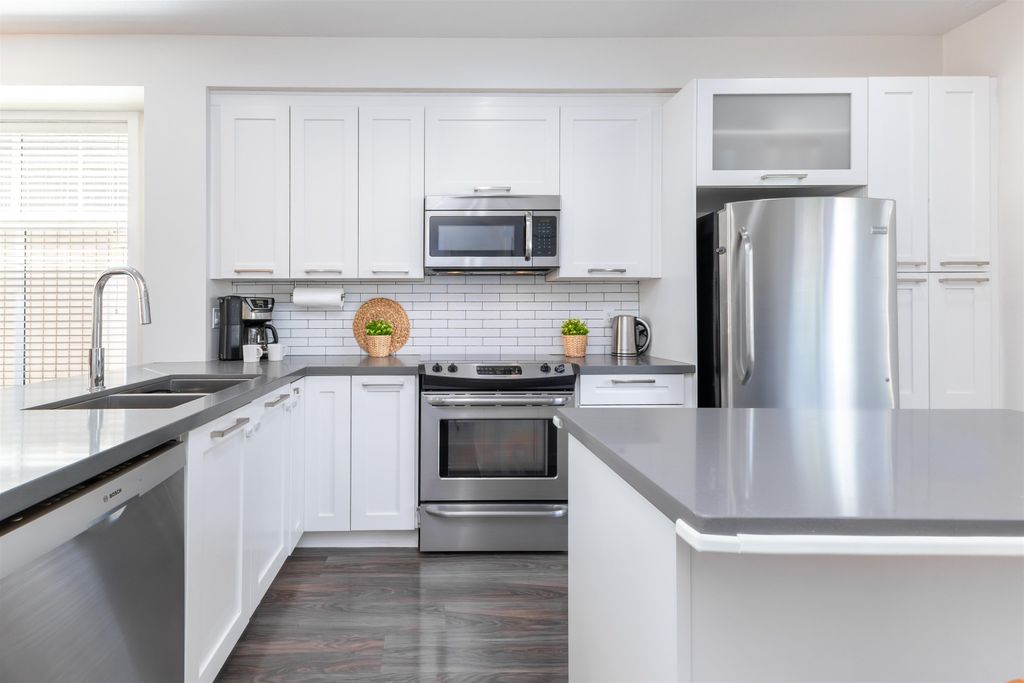 Photo of 20966 77a Avenue #6, Langley, BC V2Y 0K9 (MLS # R3112531)