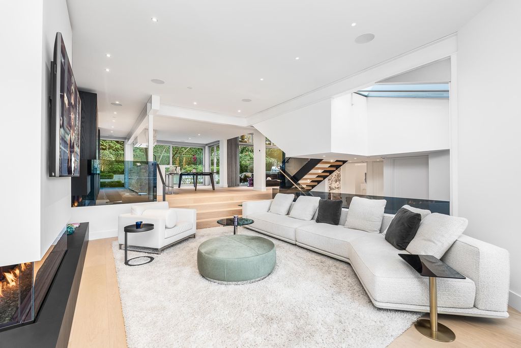 listing image 1104788862574993881