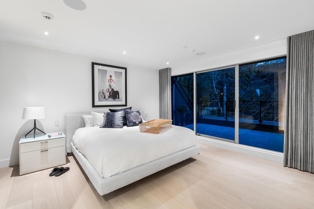 listing image 1104115141769554652