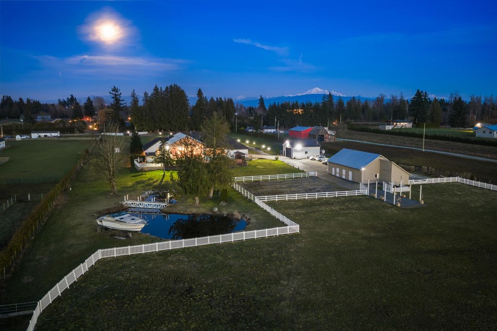 Photo of 667 248 Street, Langley, BC V4W 2C2 (MLS # R3125877)