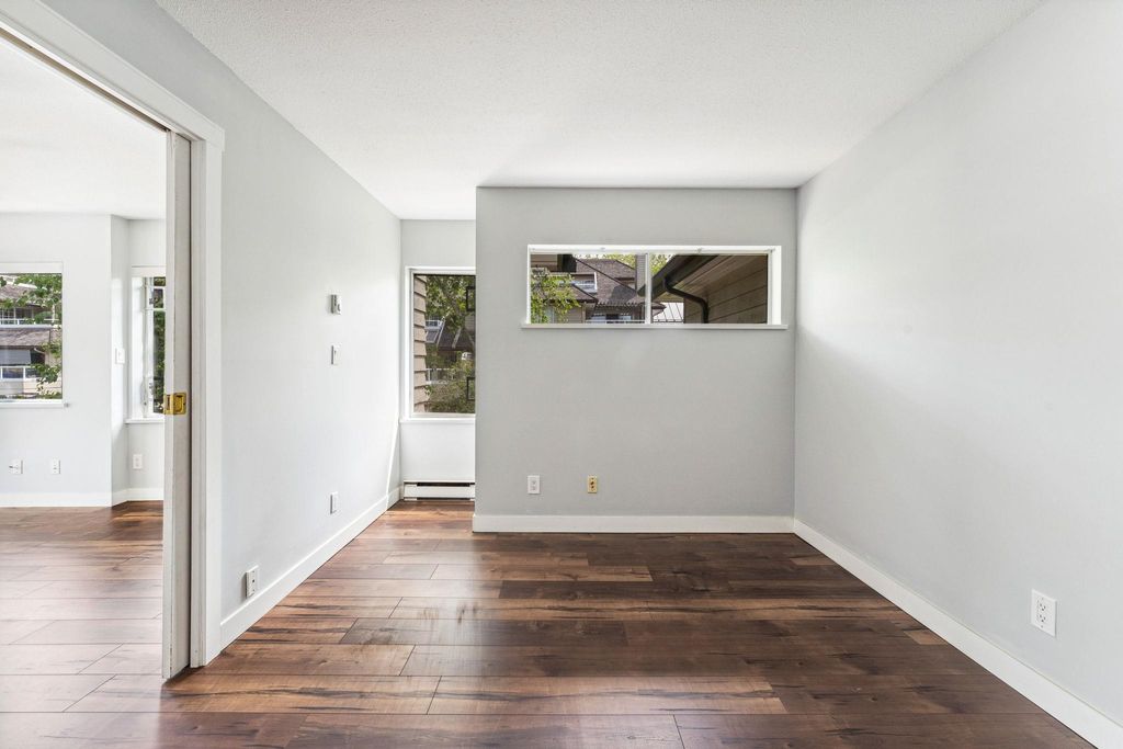 listing image 1103262865805363865