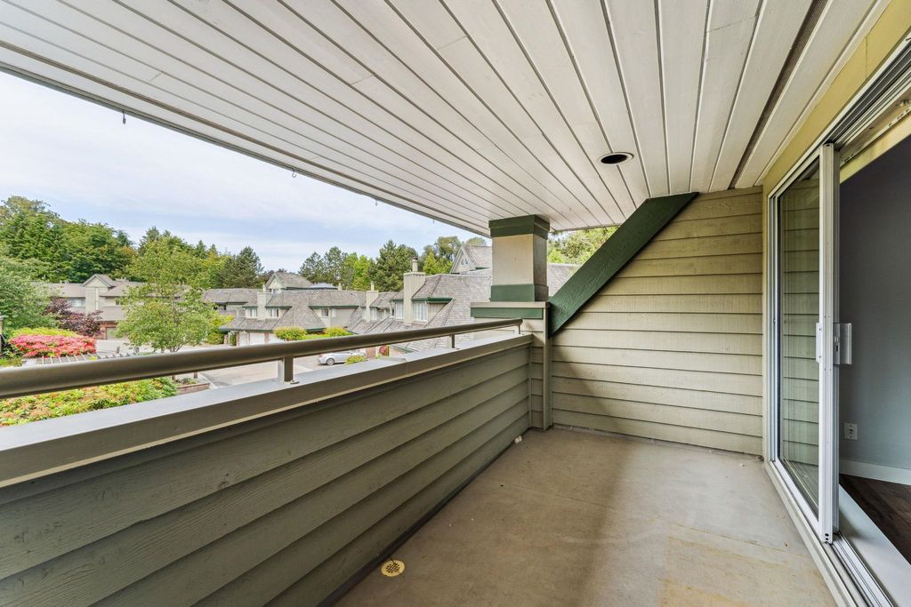 listing image 1104601523661499826
