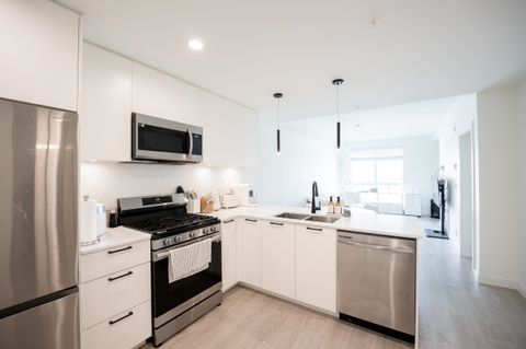 8380 200a Street 302 Langley BC V2Y 3S5