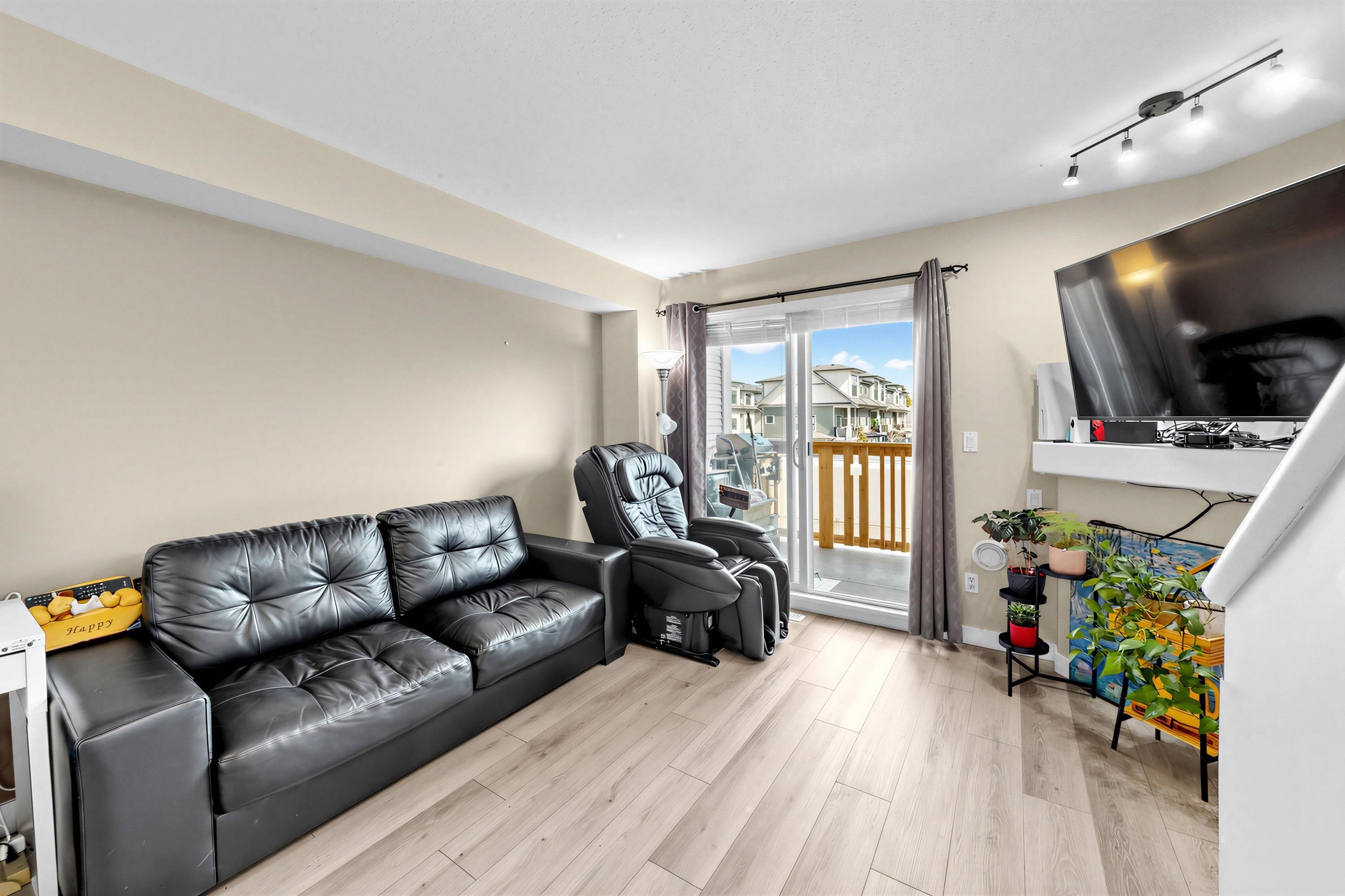 7100 Lynnwood Drive 19