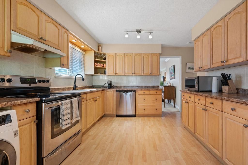 listing image 1106632325315371335