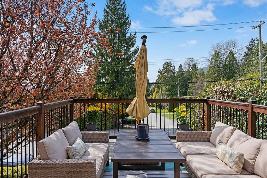 listing image 1104791428162241803