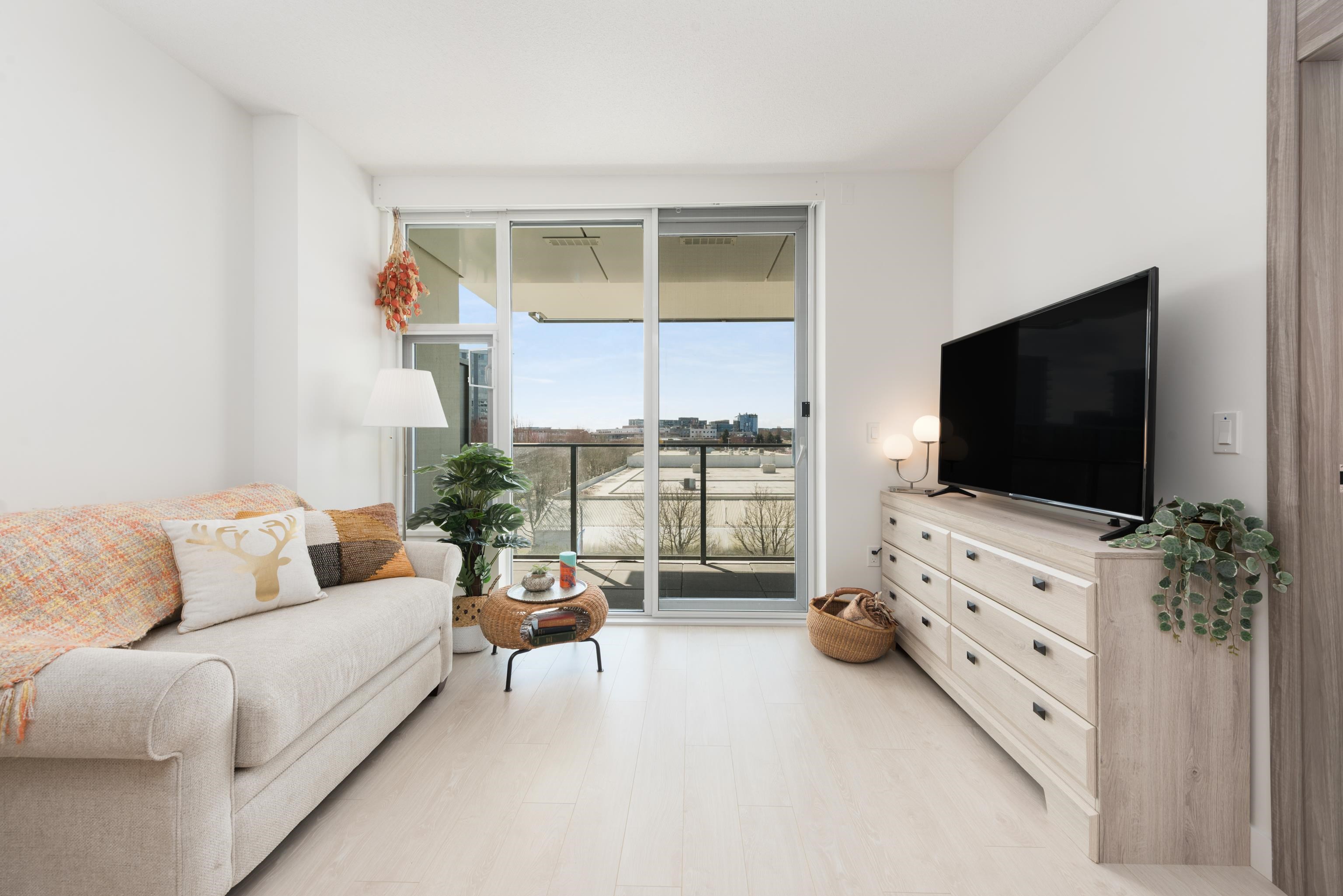 8611 Hazelbridge Way 402