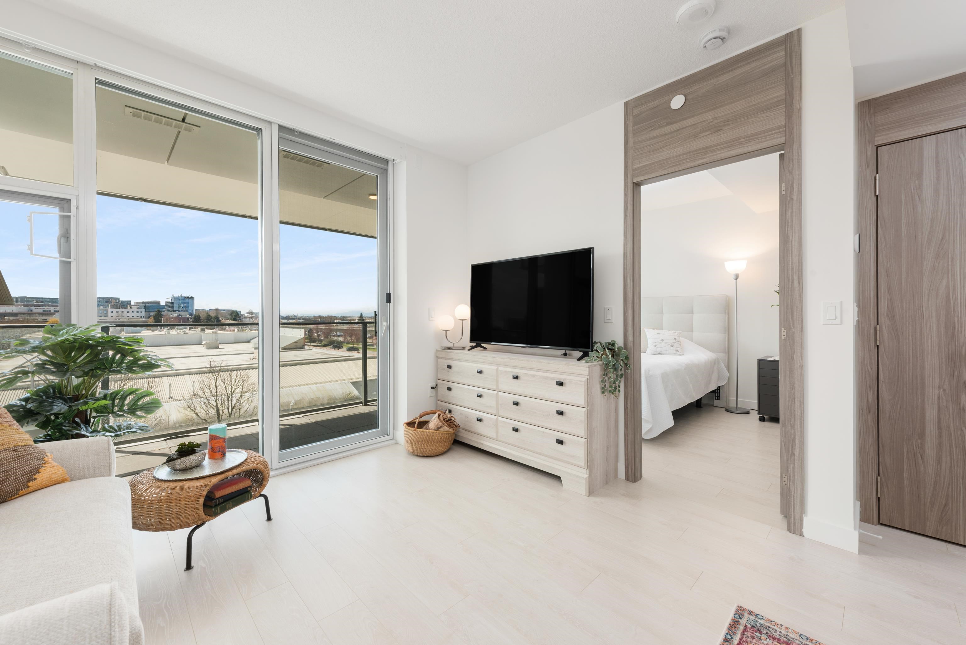 8611 Hazelbridge Way 402