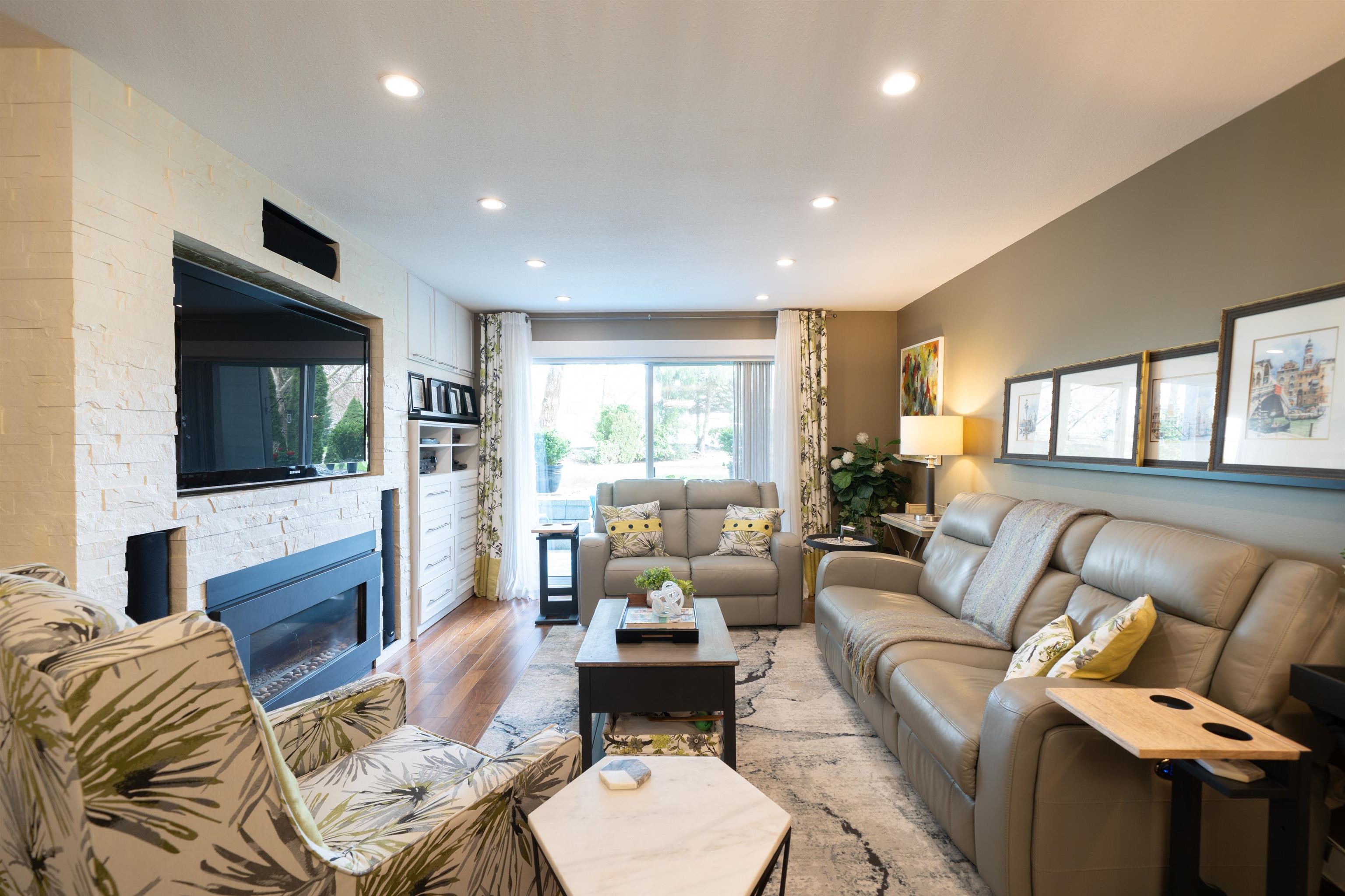 11601 227 Street 113