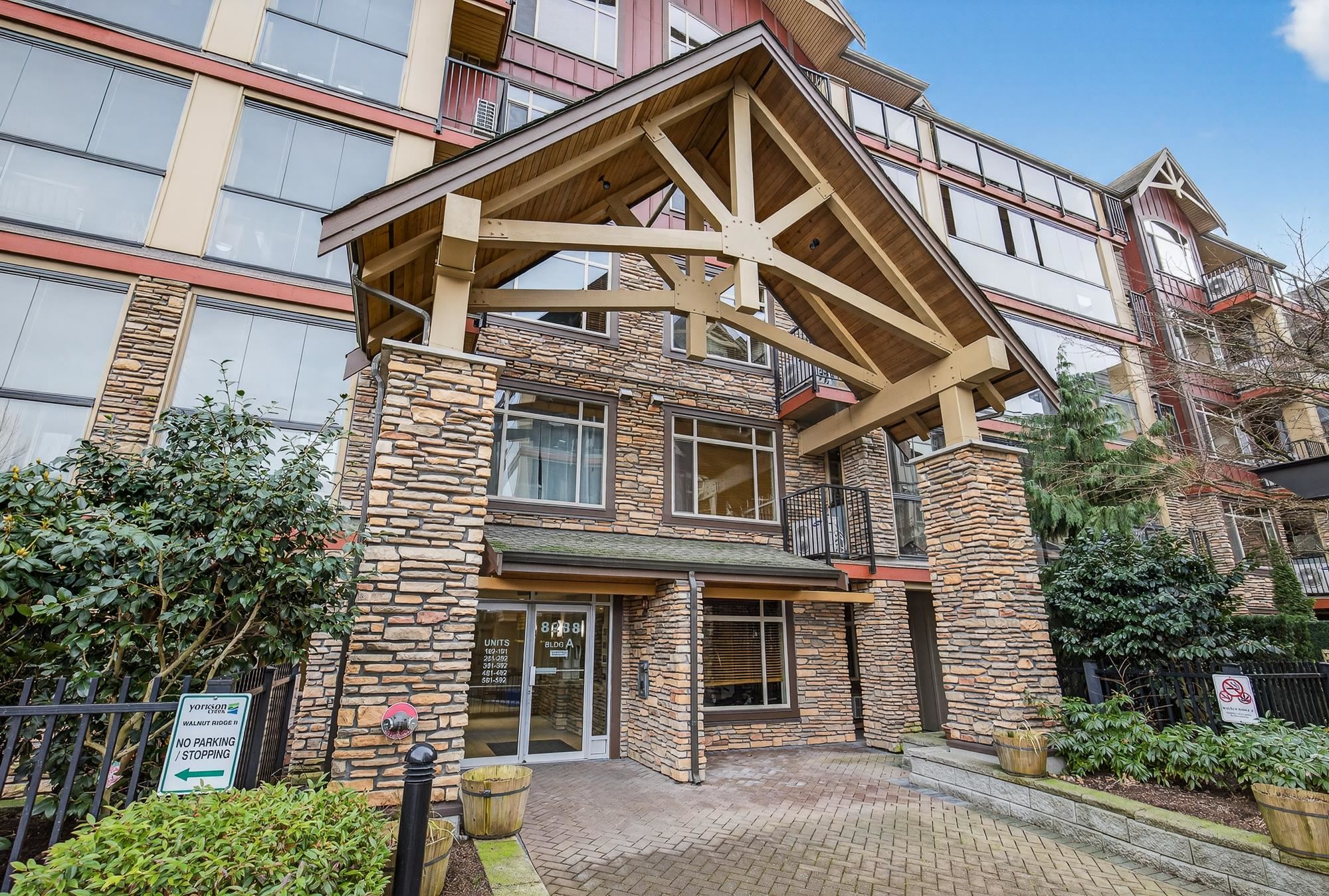 8288 207a Street 581