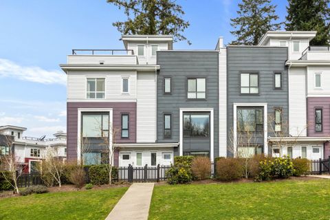 2218 Oak Meadows Drive 232 Surrey BC V3Z 0W6