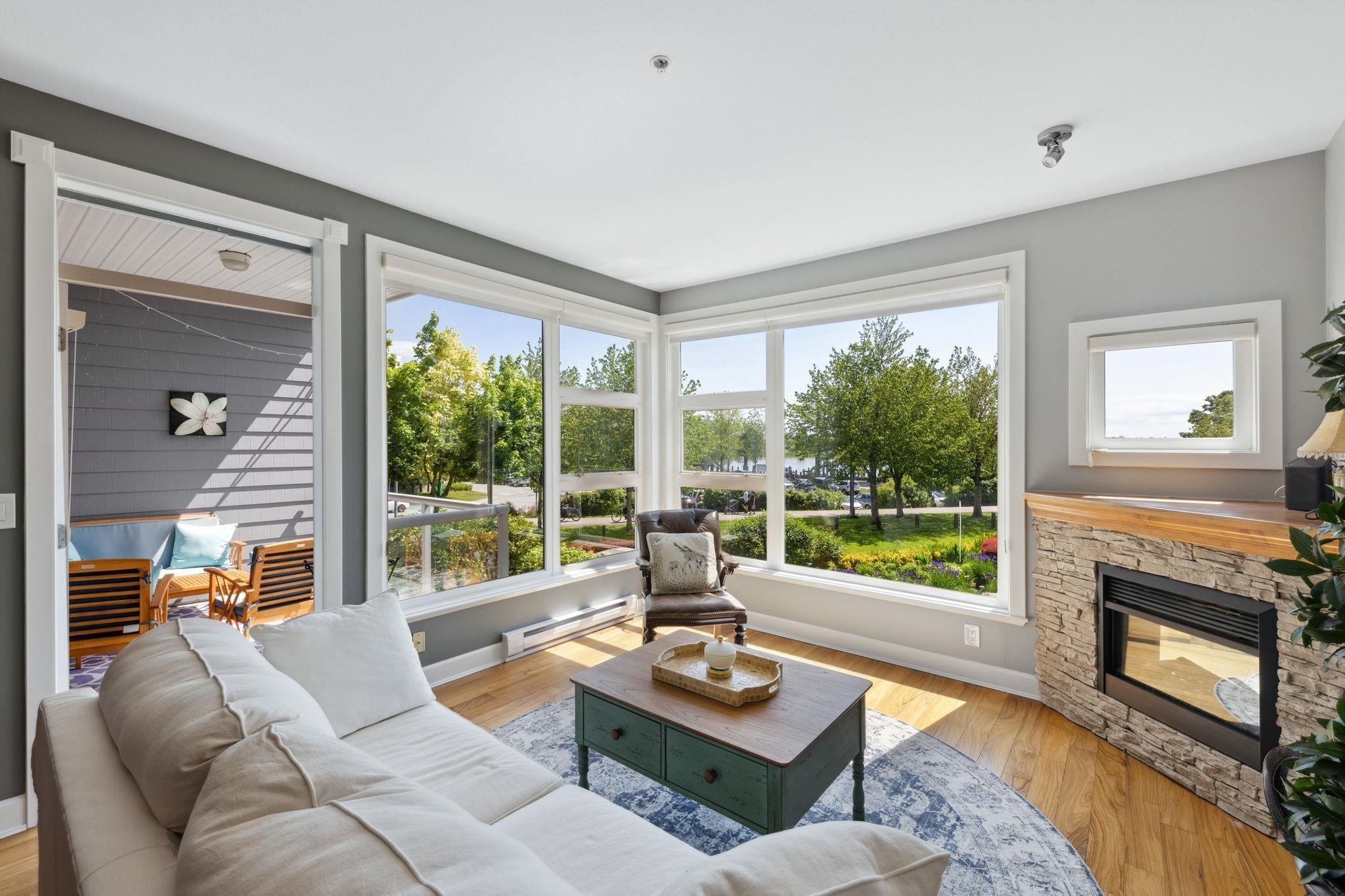 4600 Westwater Drive 204