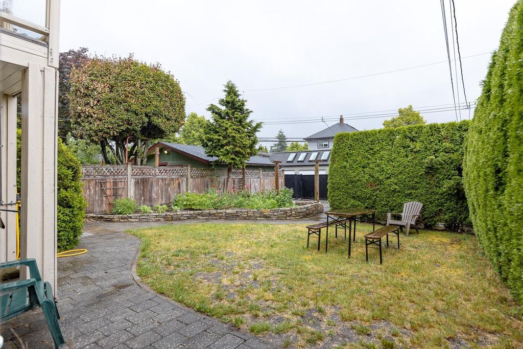 listing image 1101503209414339104