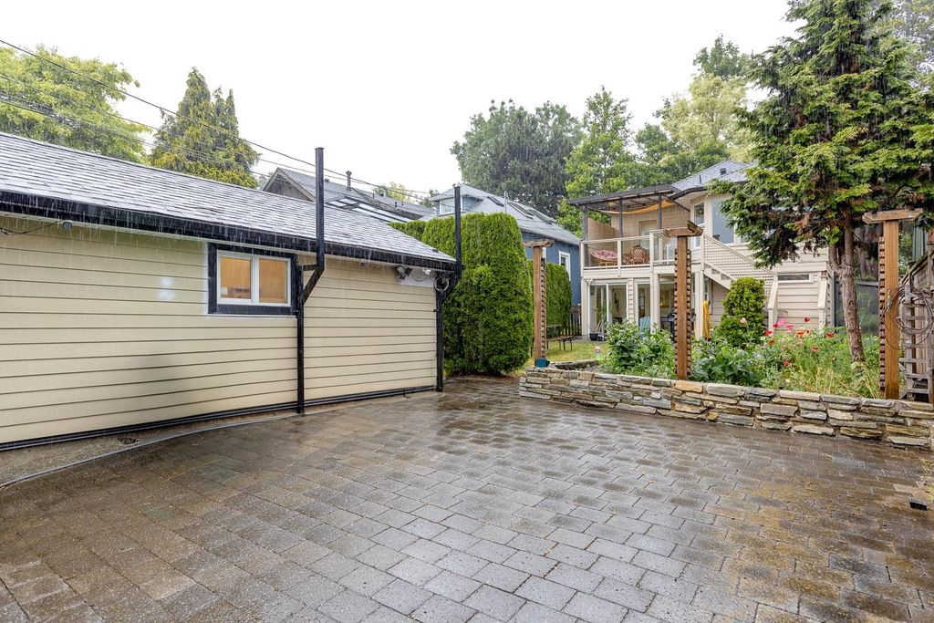 listing image 1101339359620879710