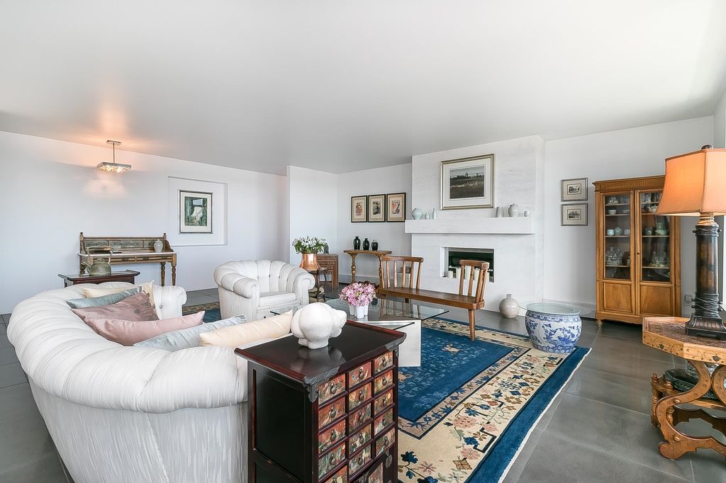 listing image 1100576549479642355